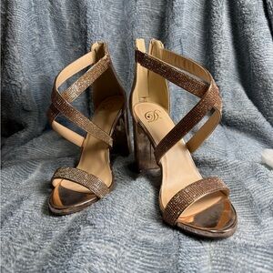 NIB Delicious Rose Gold Rhinestone Cross-Strap Block Heels - 7.5